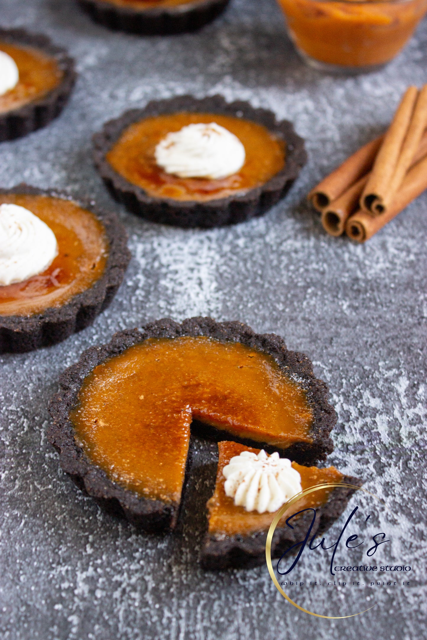 Pumpkin Brûlée Tarts (Set 5)
