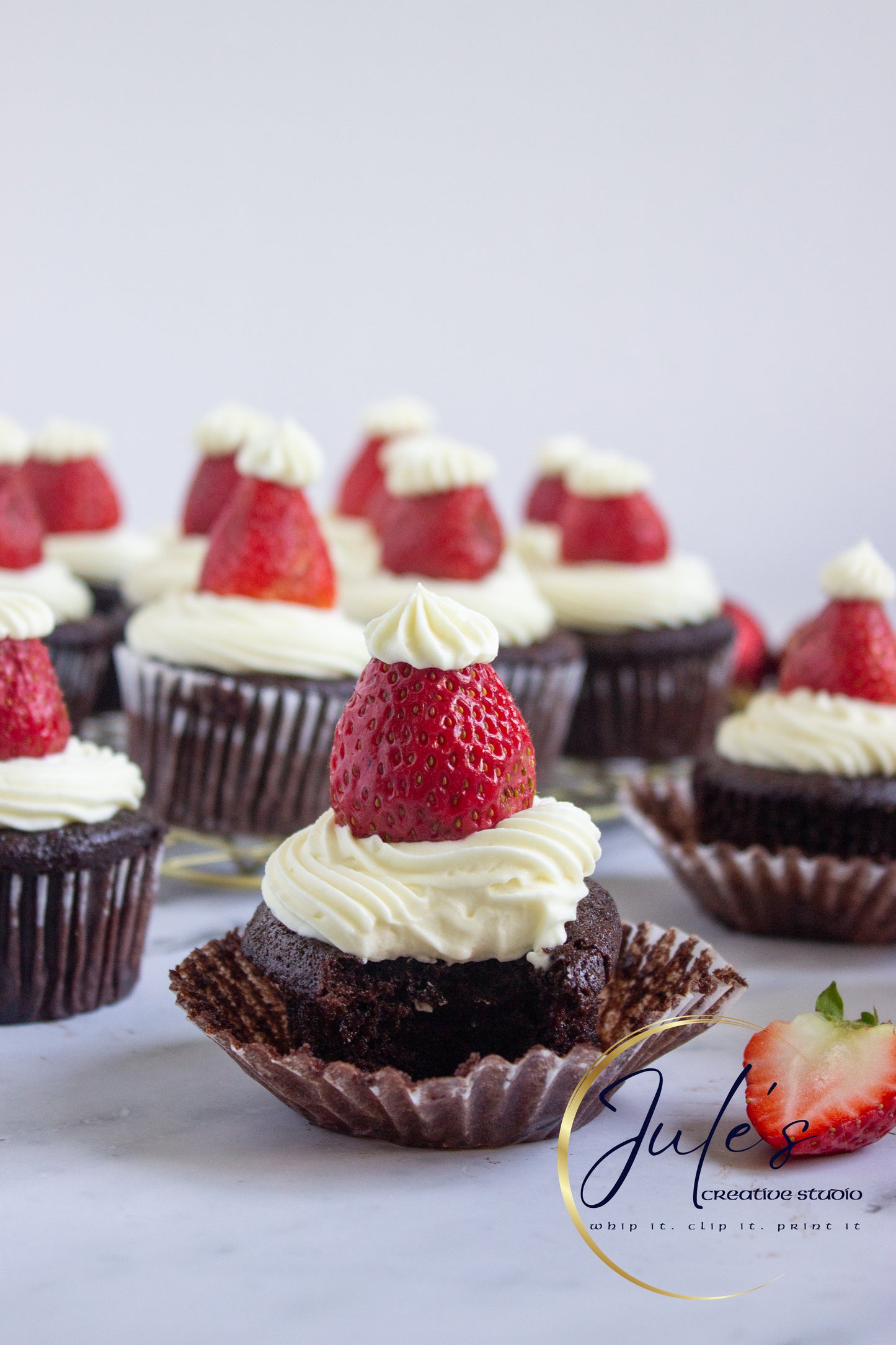 Santa Hat Cupcakes (Set 1)