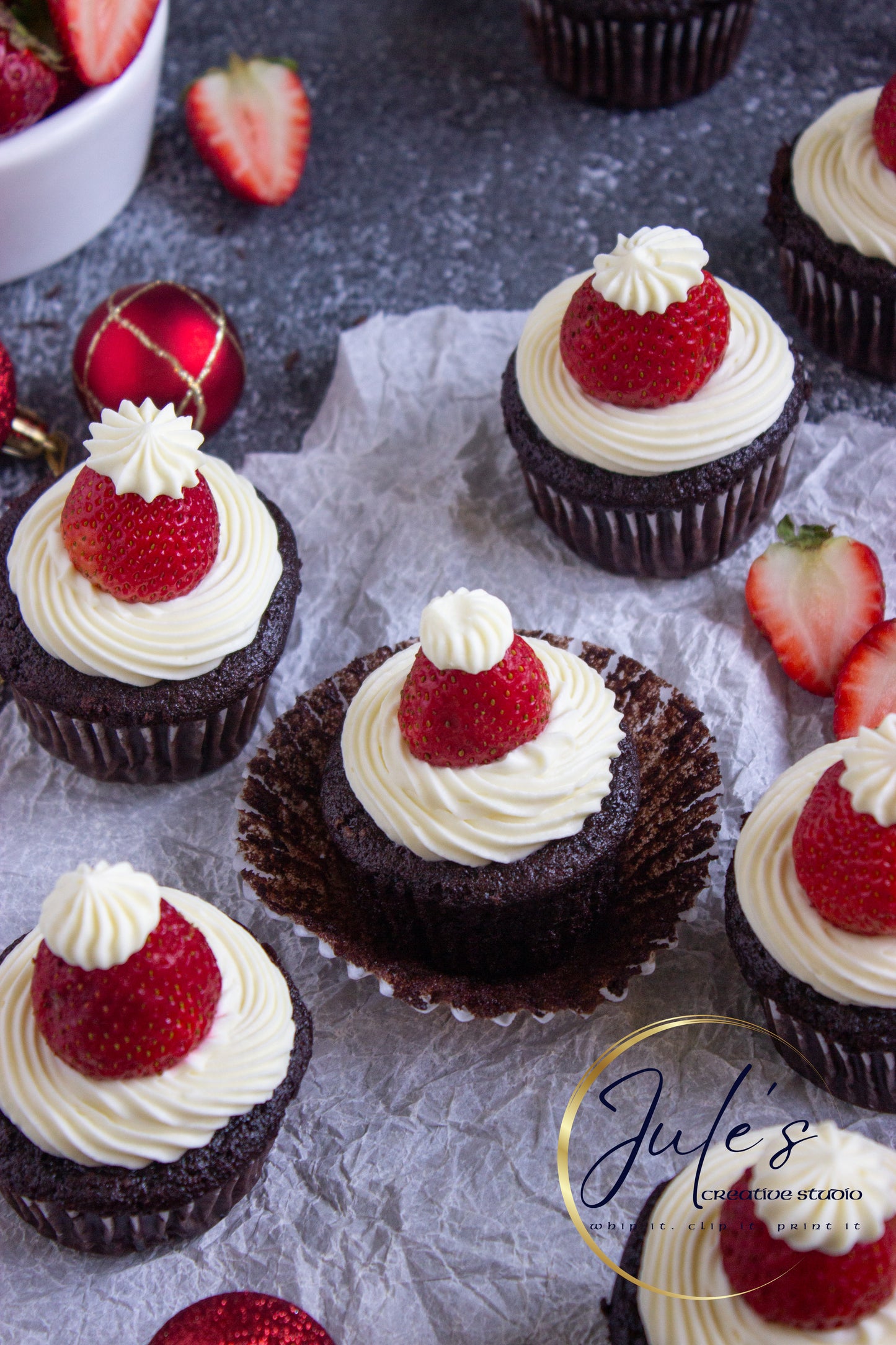 Santa Hat Cupcakes (Set 5)