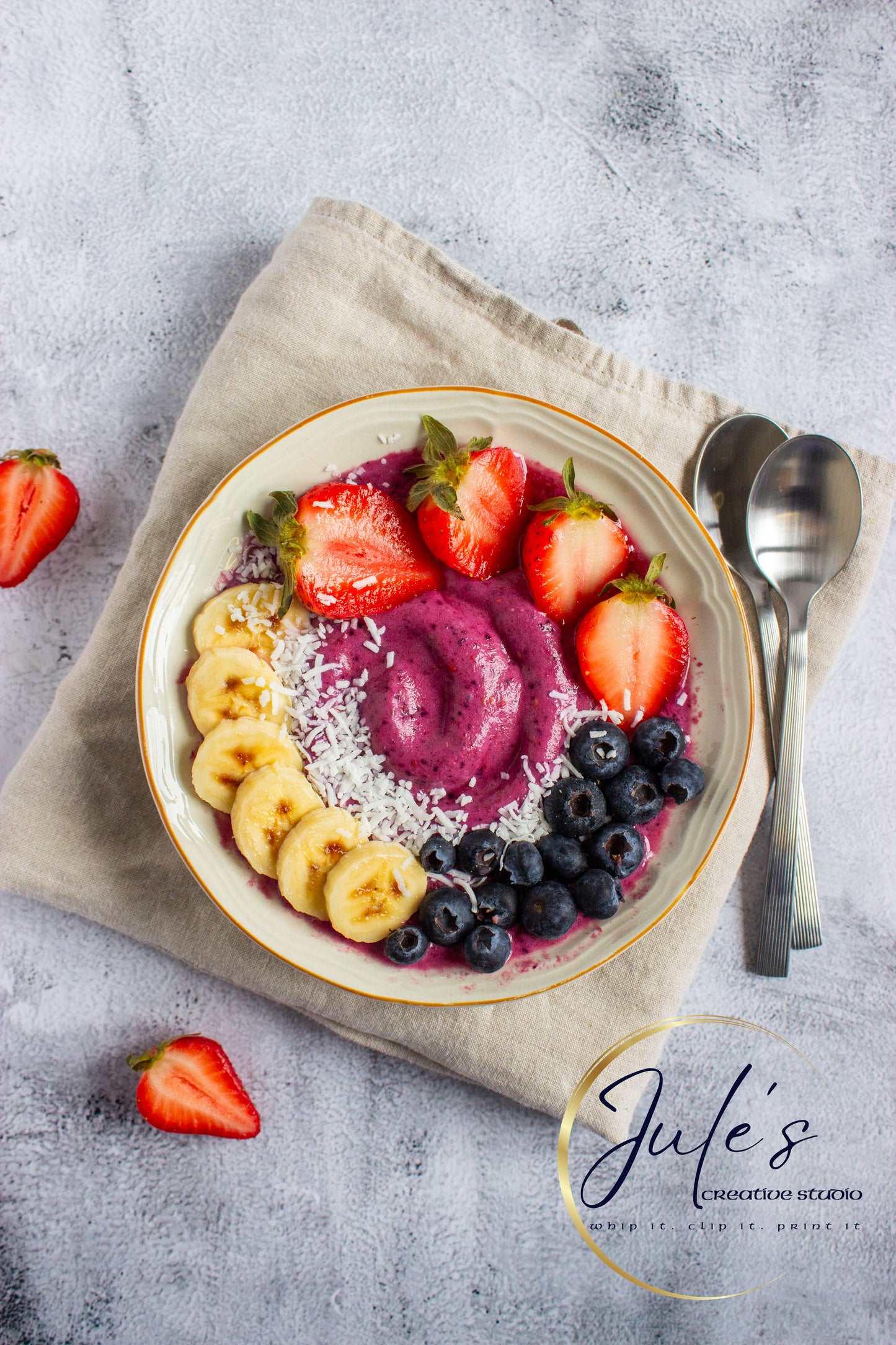Berry Power Smoothie Bowl (Set 6)