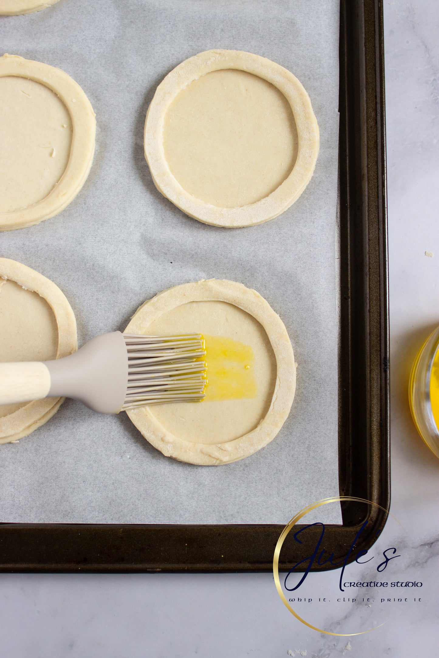 Vanilla Cream Puff Pastries (Set 6)