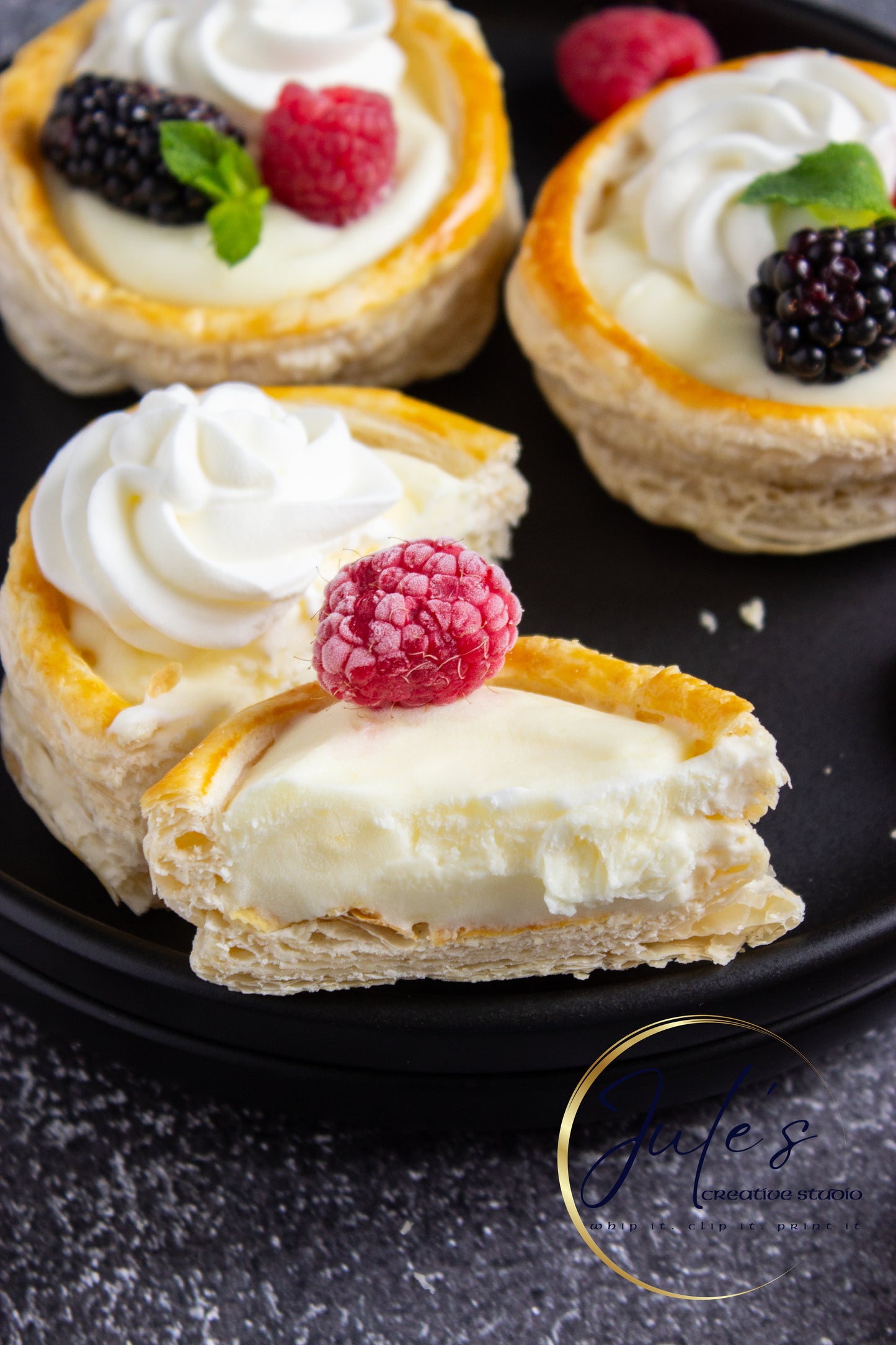 Vanilla Cream Puff Pastries (Set 6)
