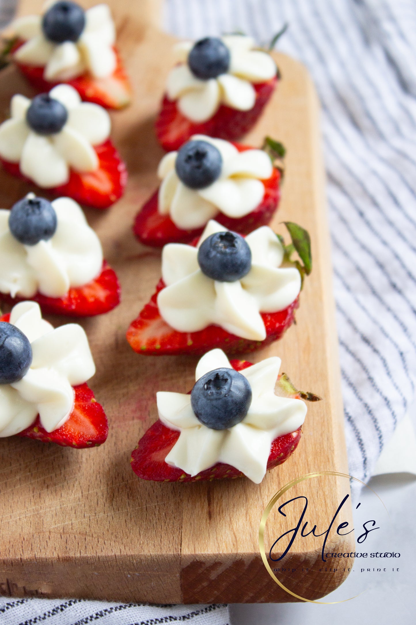 Patriotic Strawberries (Exclusive recipe)