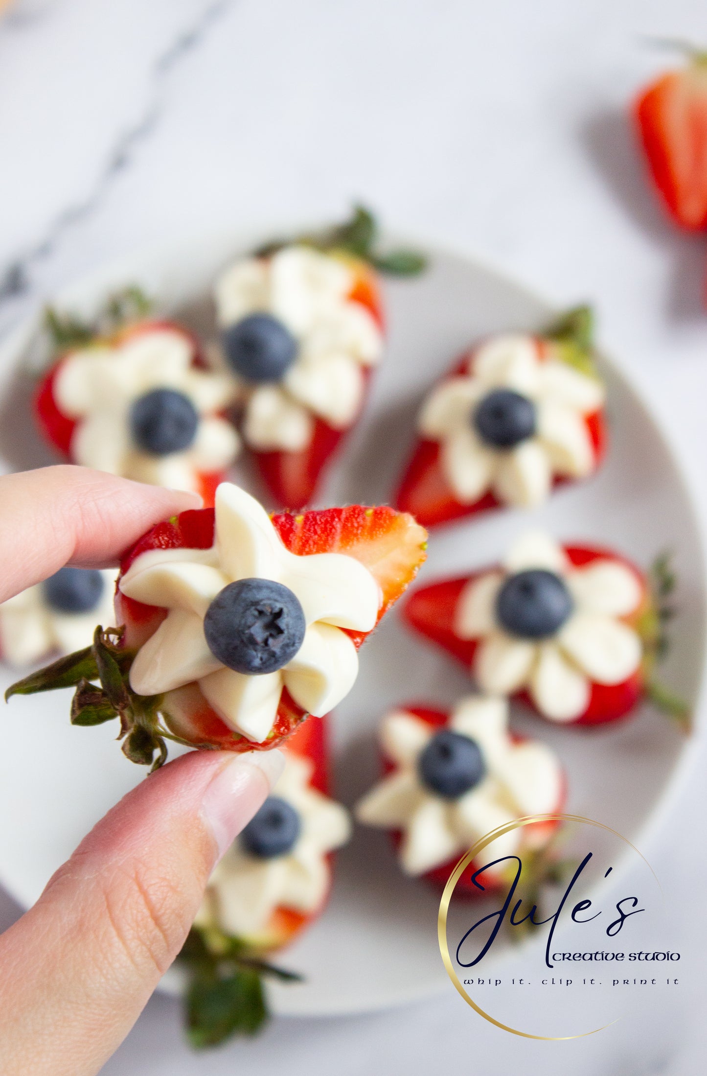 Patriotic Strawberries (Exclusive recipe)