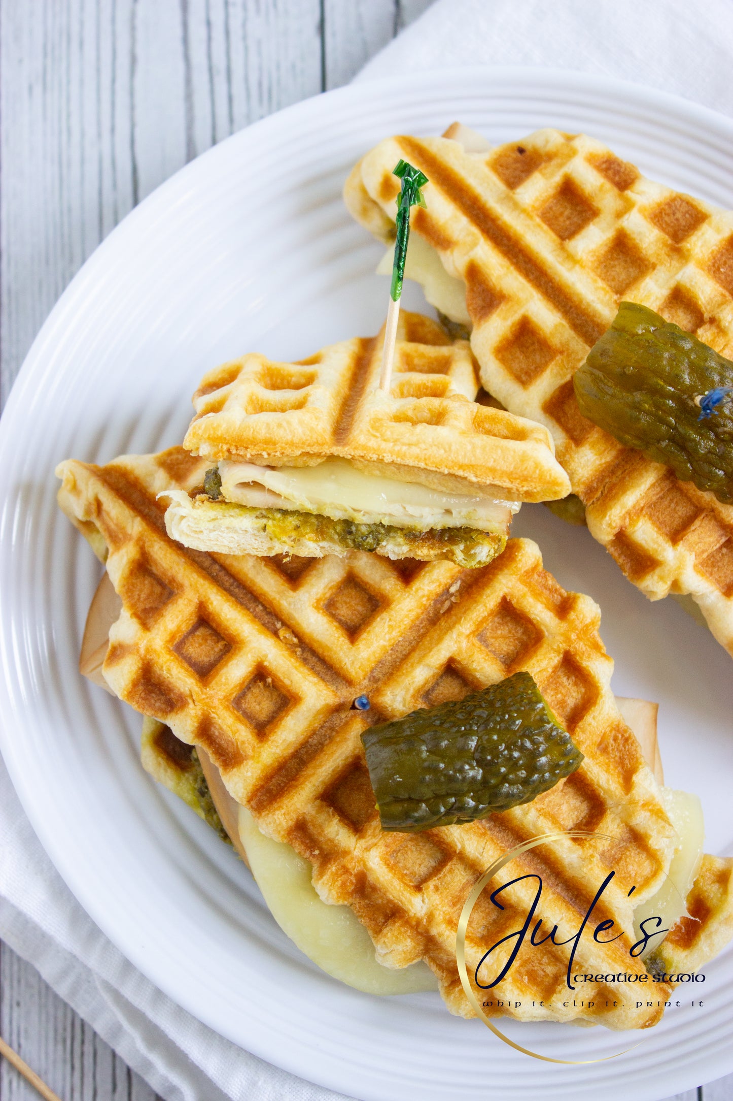 Mozzarella Pesto Croffle Sandwiches (Set 3)