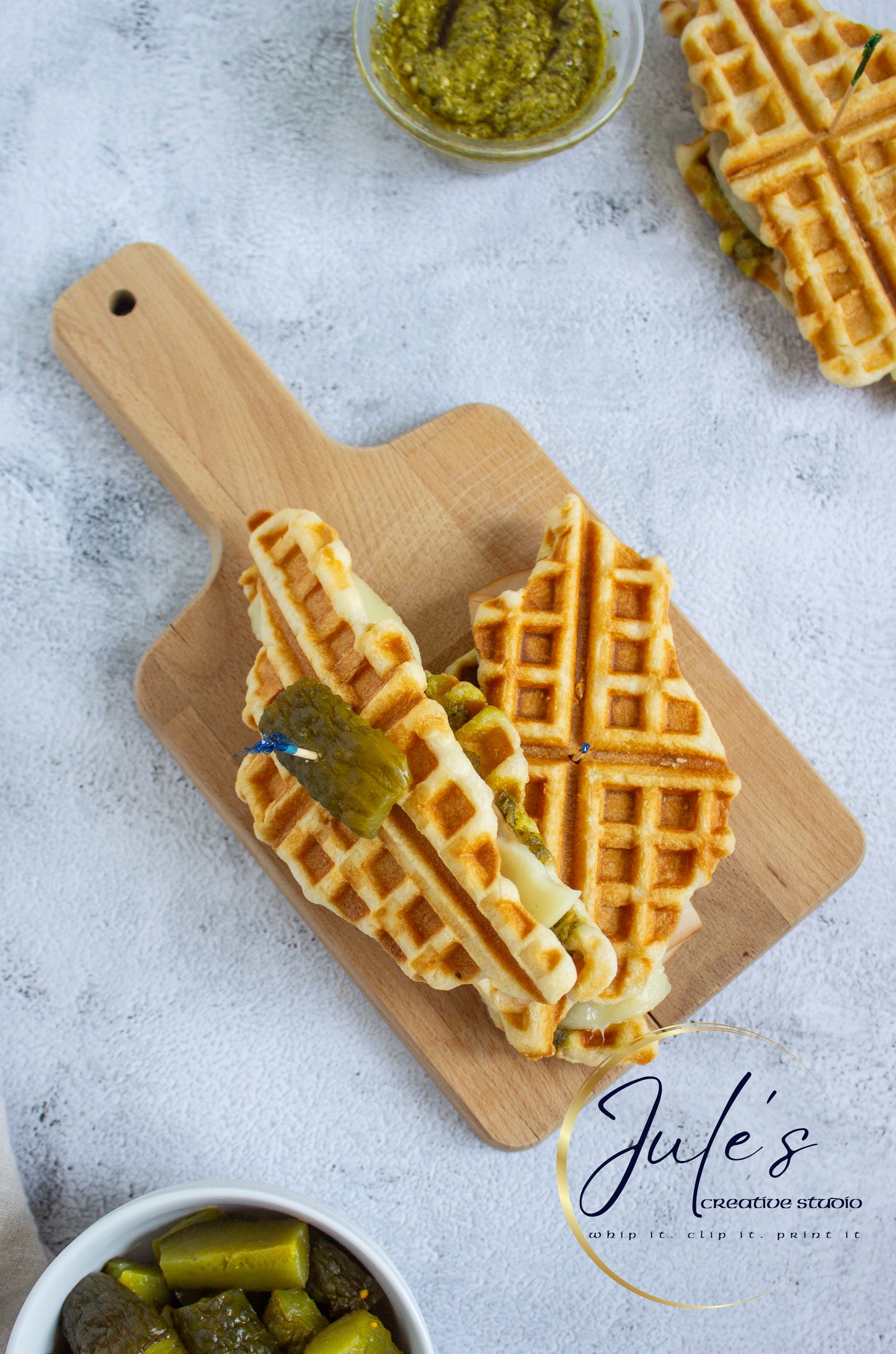 Mozzarella Pesto Croffle Sandwiches (Set 4)