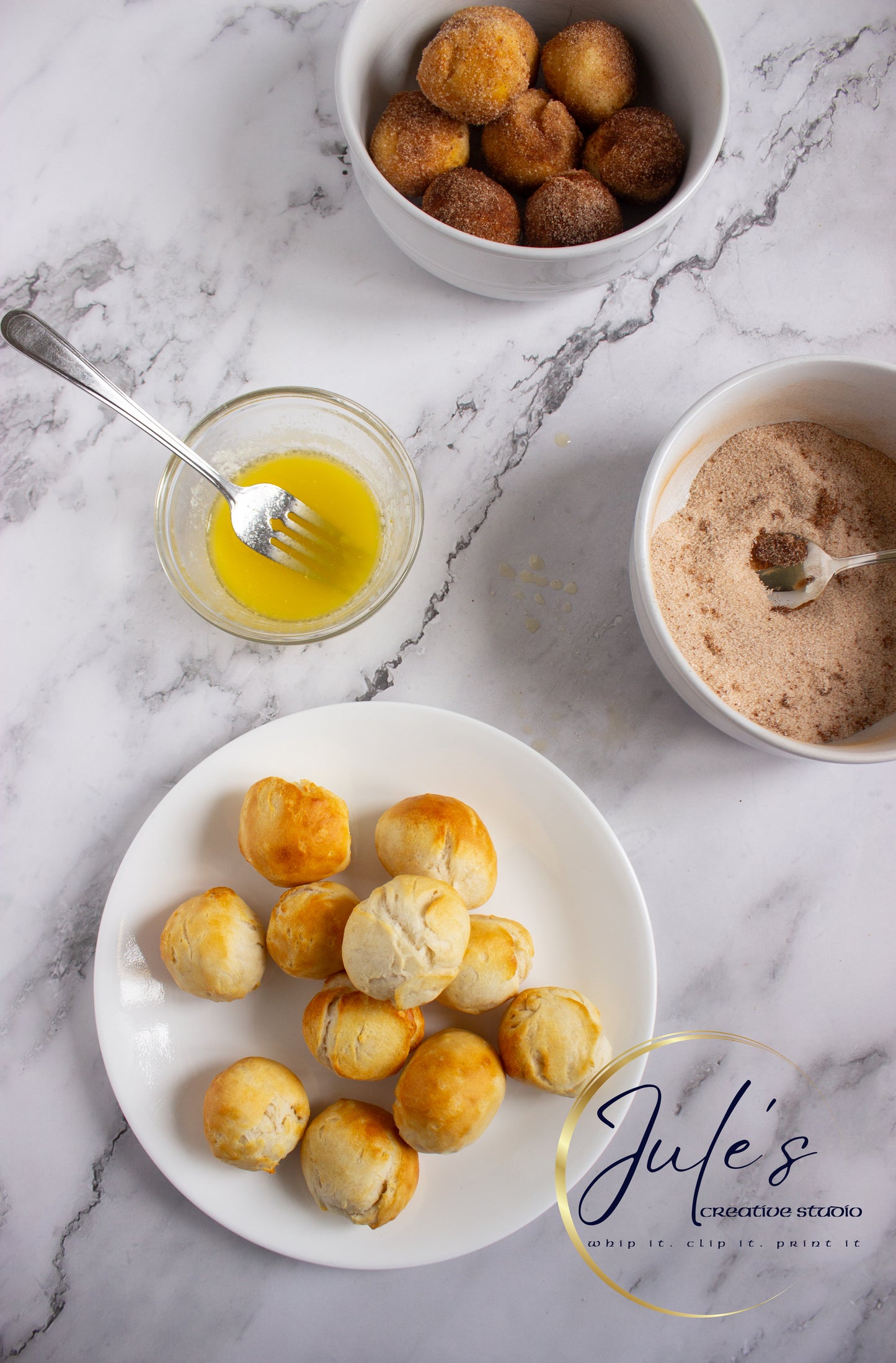 Air Fryer Churro Donut Holes with Caramel Sauce (Set 6)