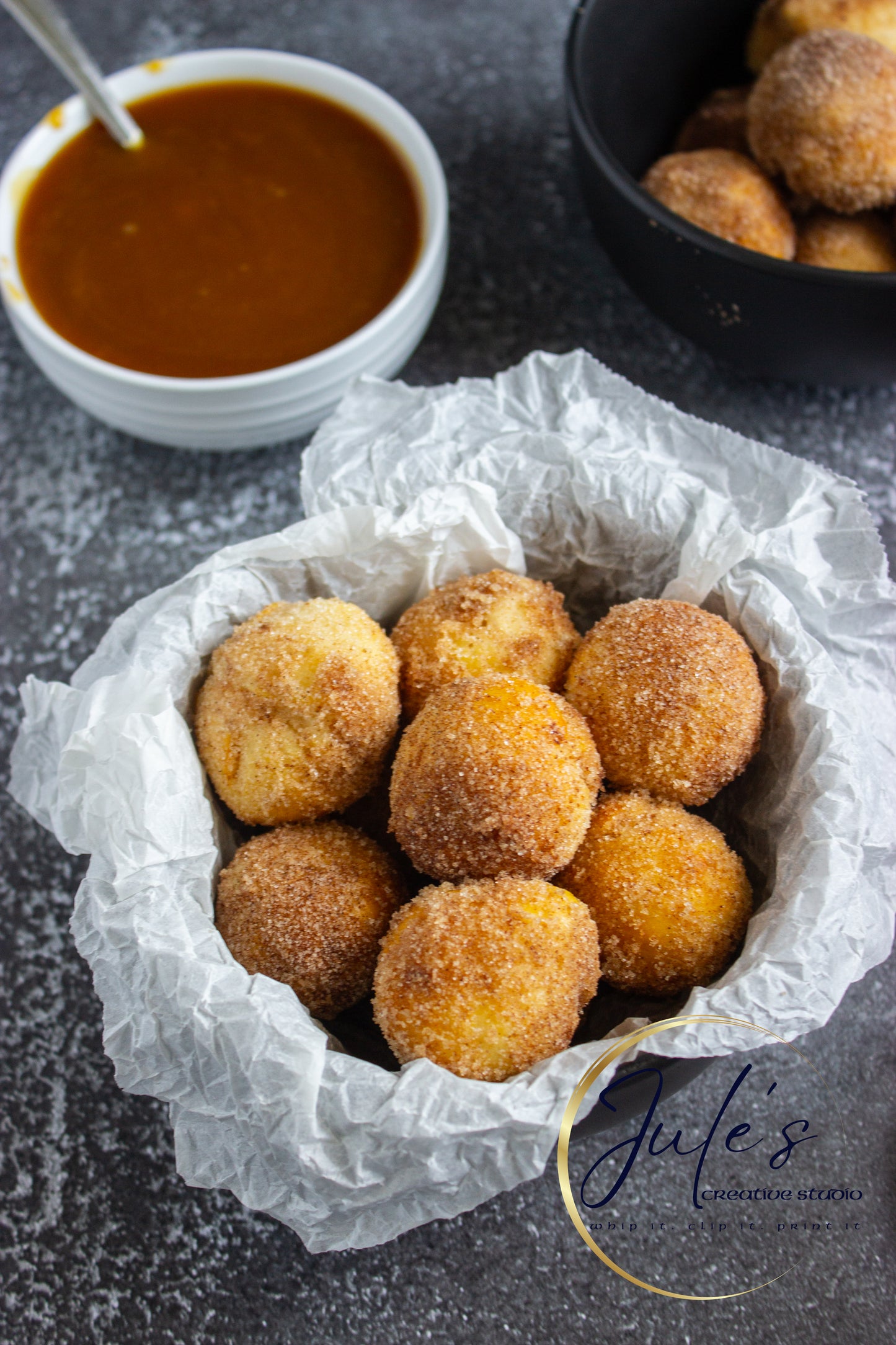 Air Fryer Churro Donut Holes with Caramel Sauce (Set 4)