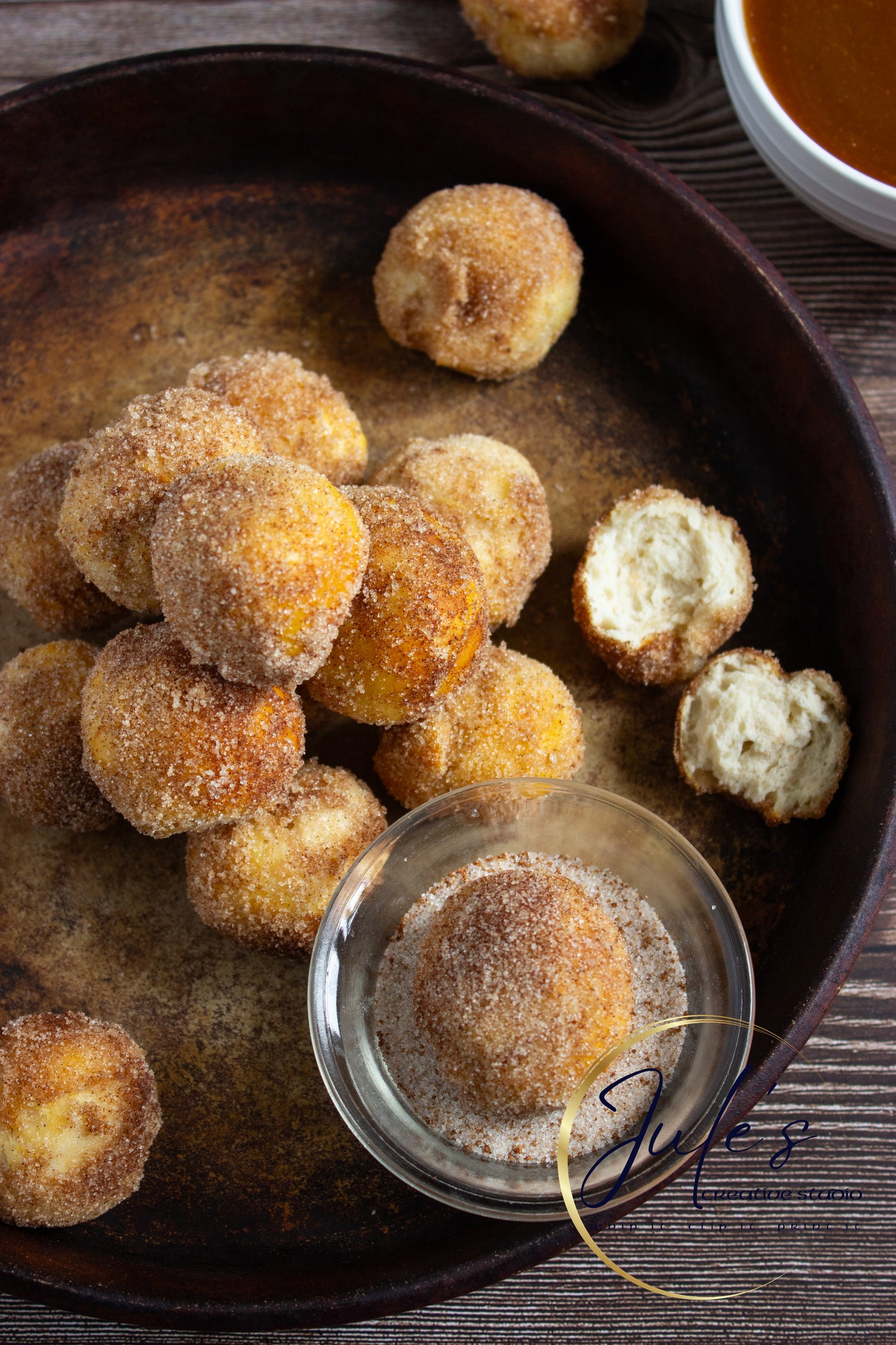 Air Fryer Churro Donut Holes with Caramel Sauce (Set 5)