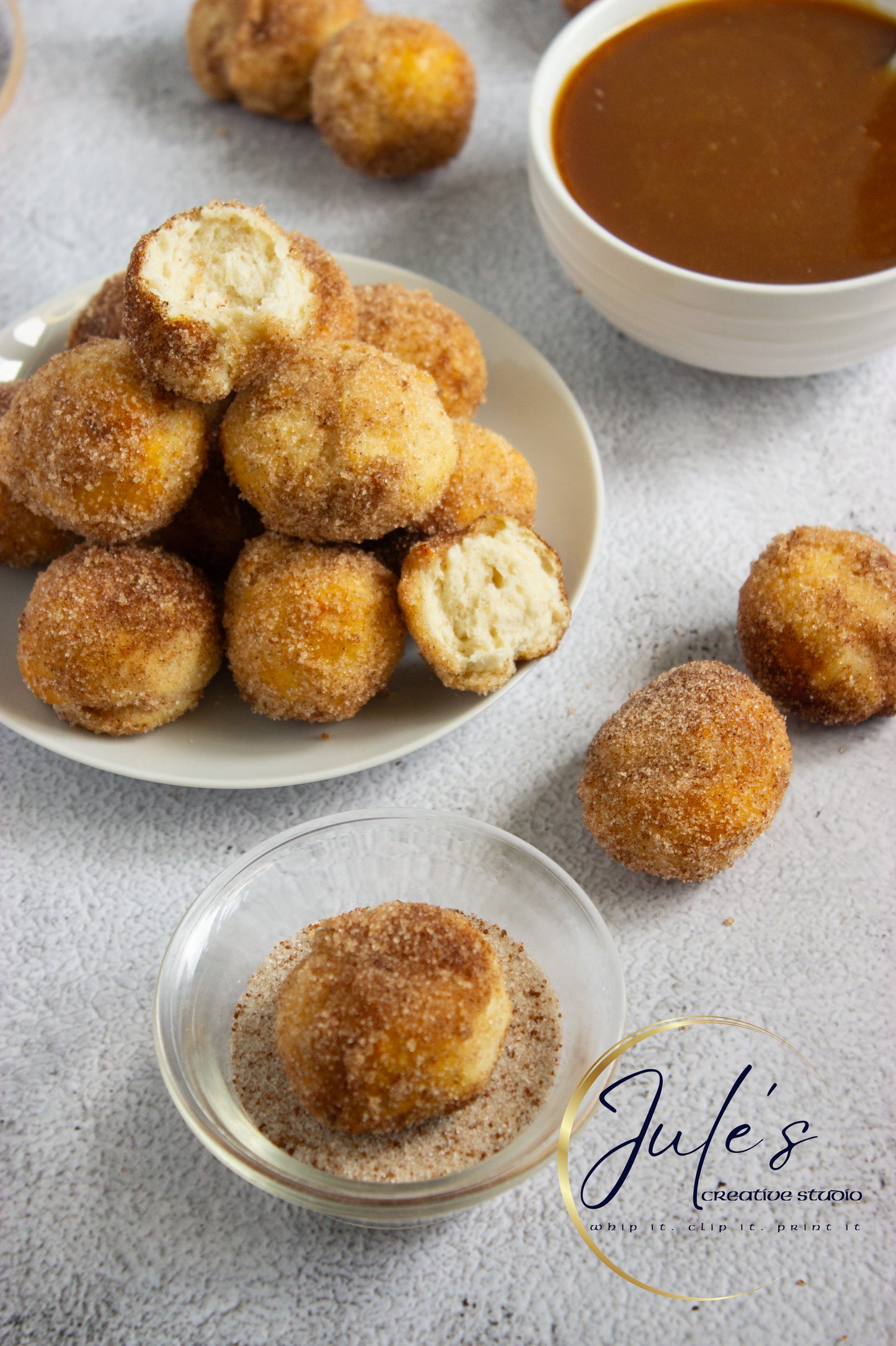Air Fryer Churro Donut Holes with Caramel Sauce (Set 6)