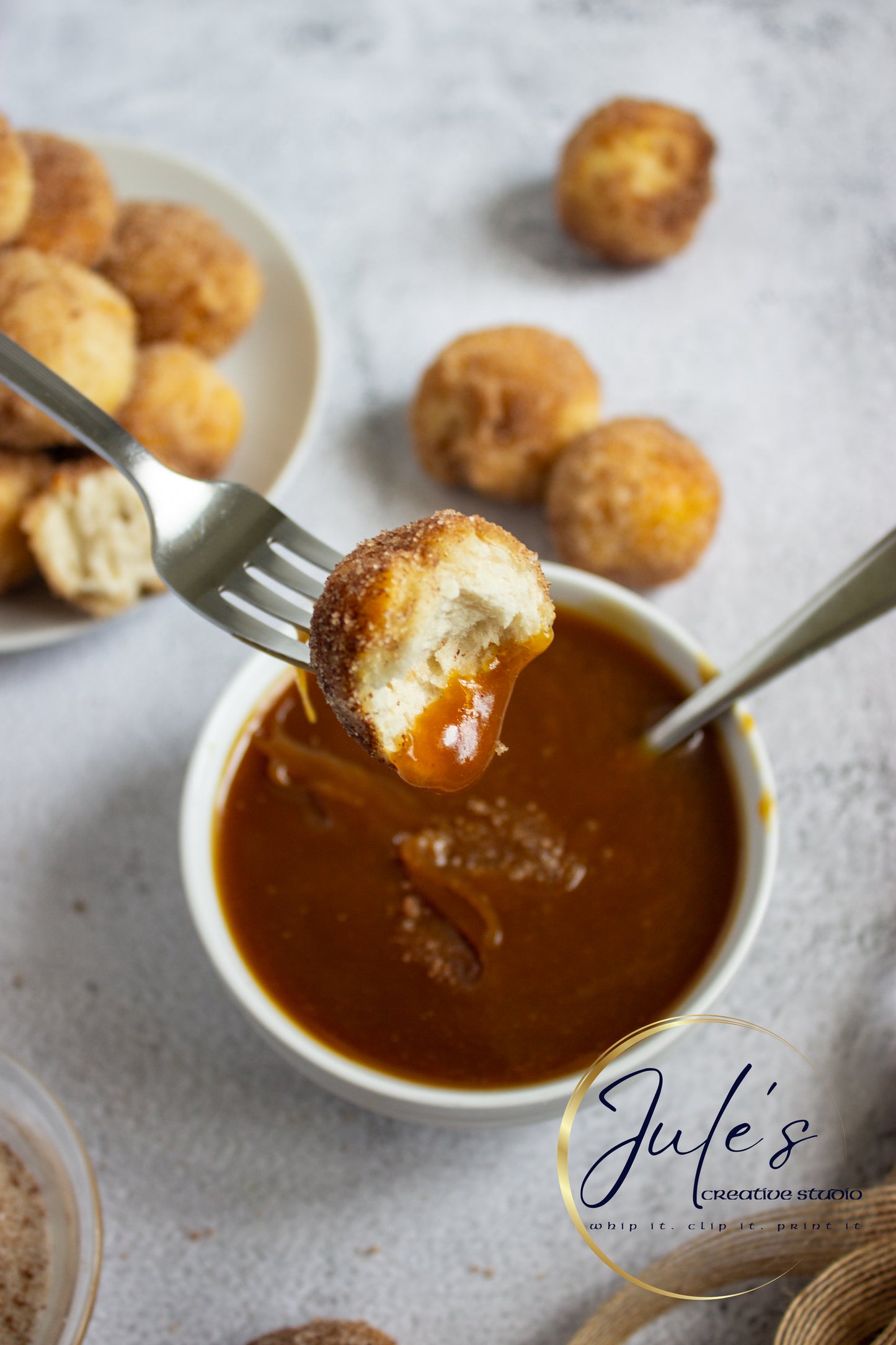 Air Fryer Churro Donut Holes with Caramel Sauce (Set 6)
