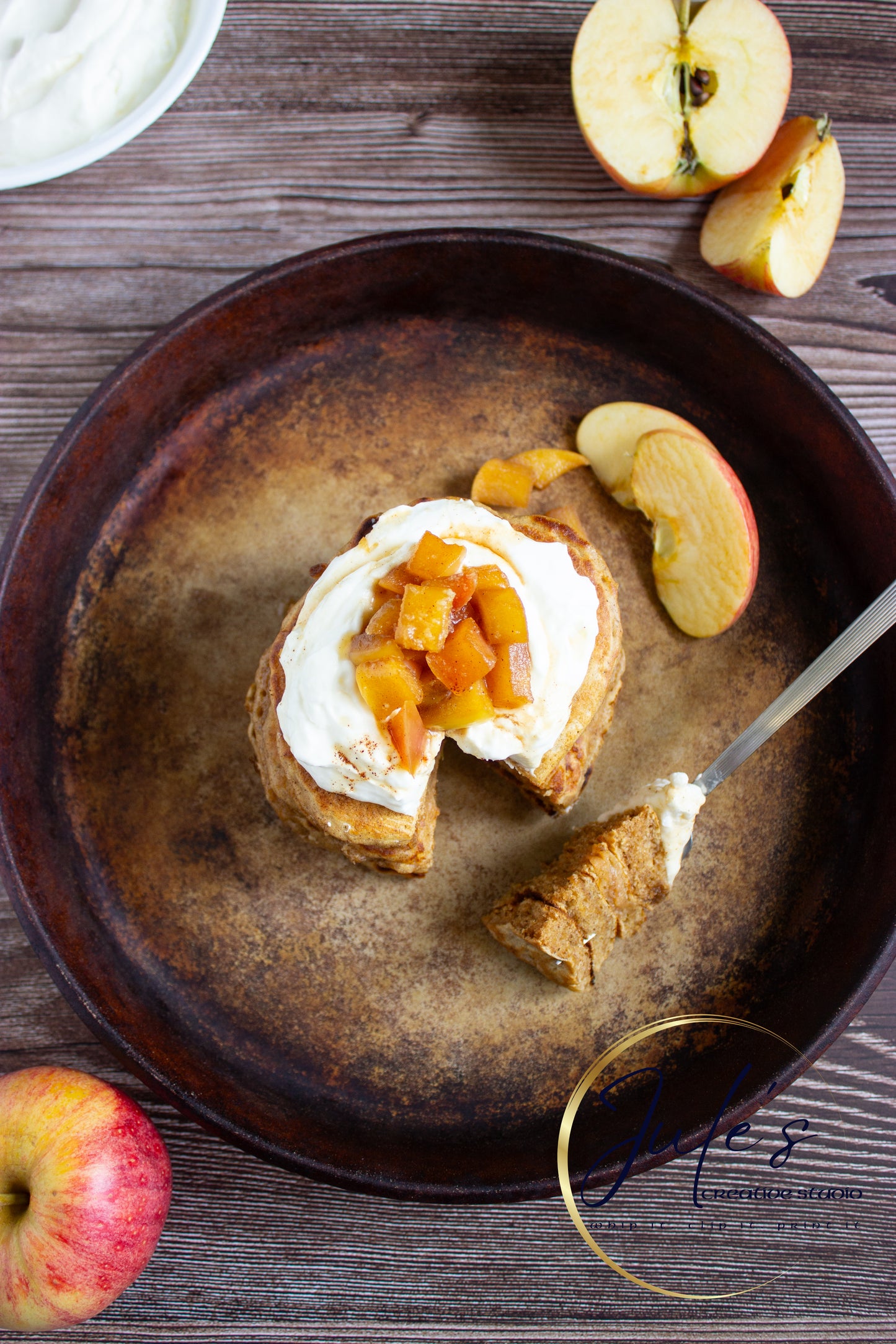 Fluffy Spice Pancakes with Caramel Apple Compote (Set 4)