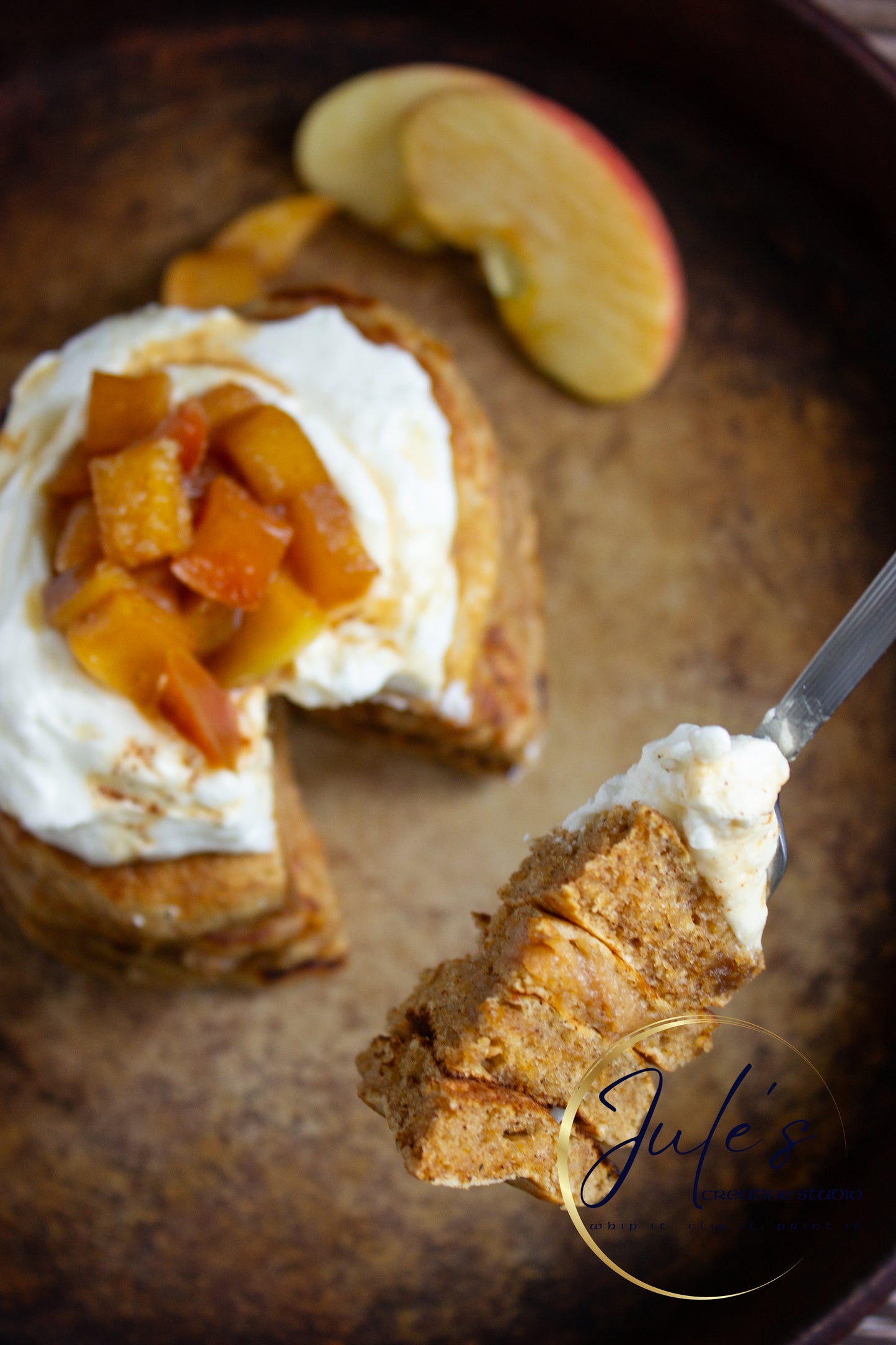 Fluffy Spice Pancakes with Caramel Apple Compote (Set 4)
