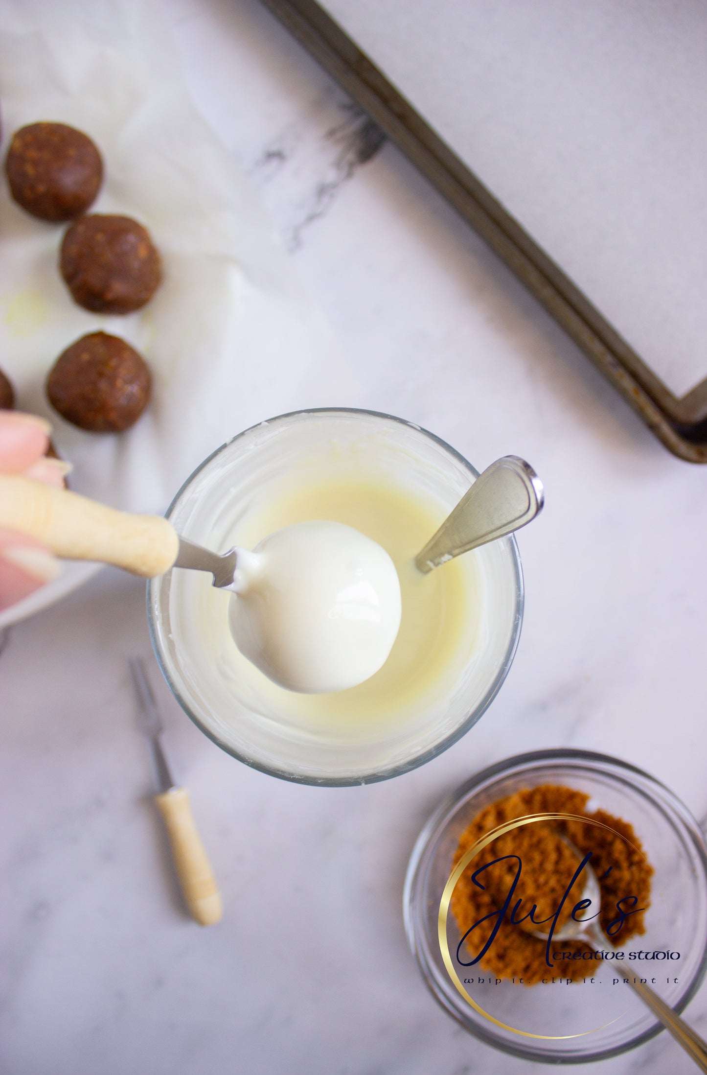 Pumpkin Biscoff Truffles (Set 5)