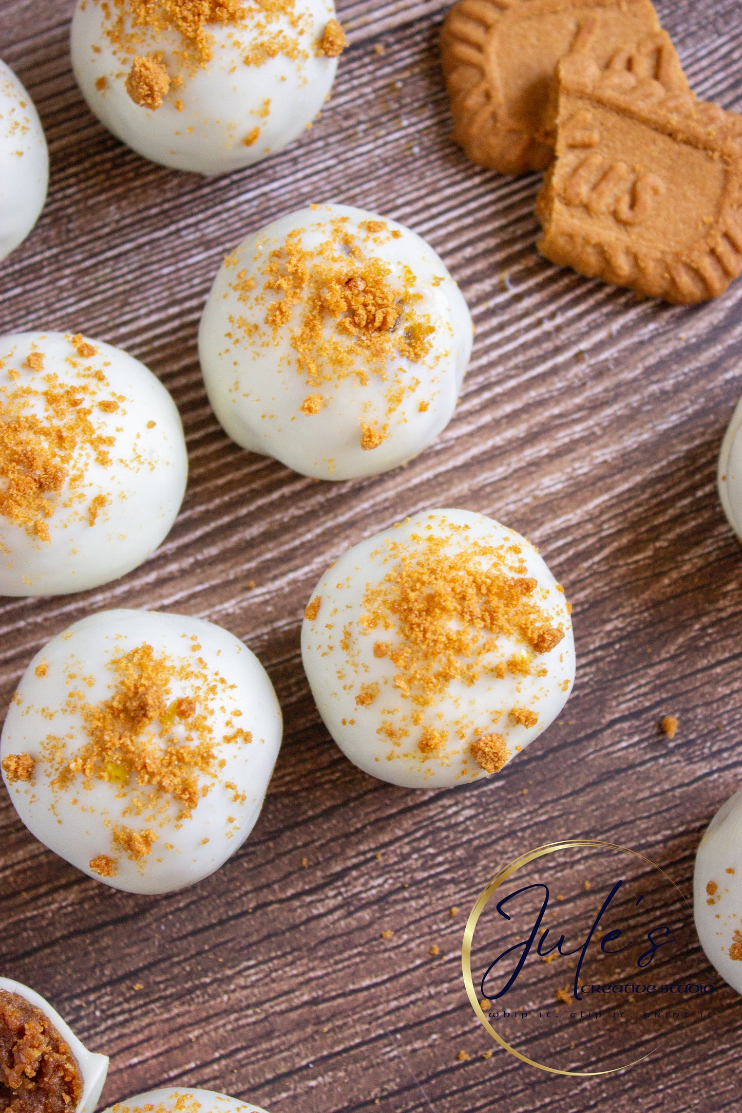 Pumpkin Biscoff Truffles (Set 4)