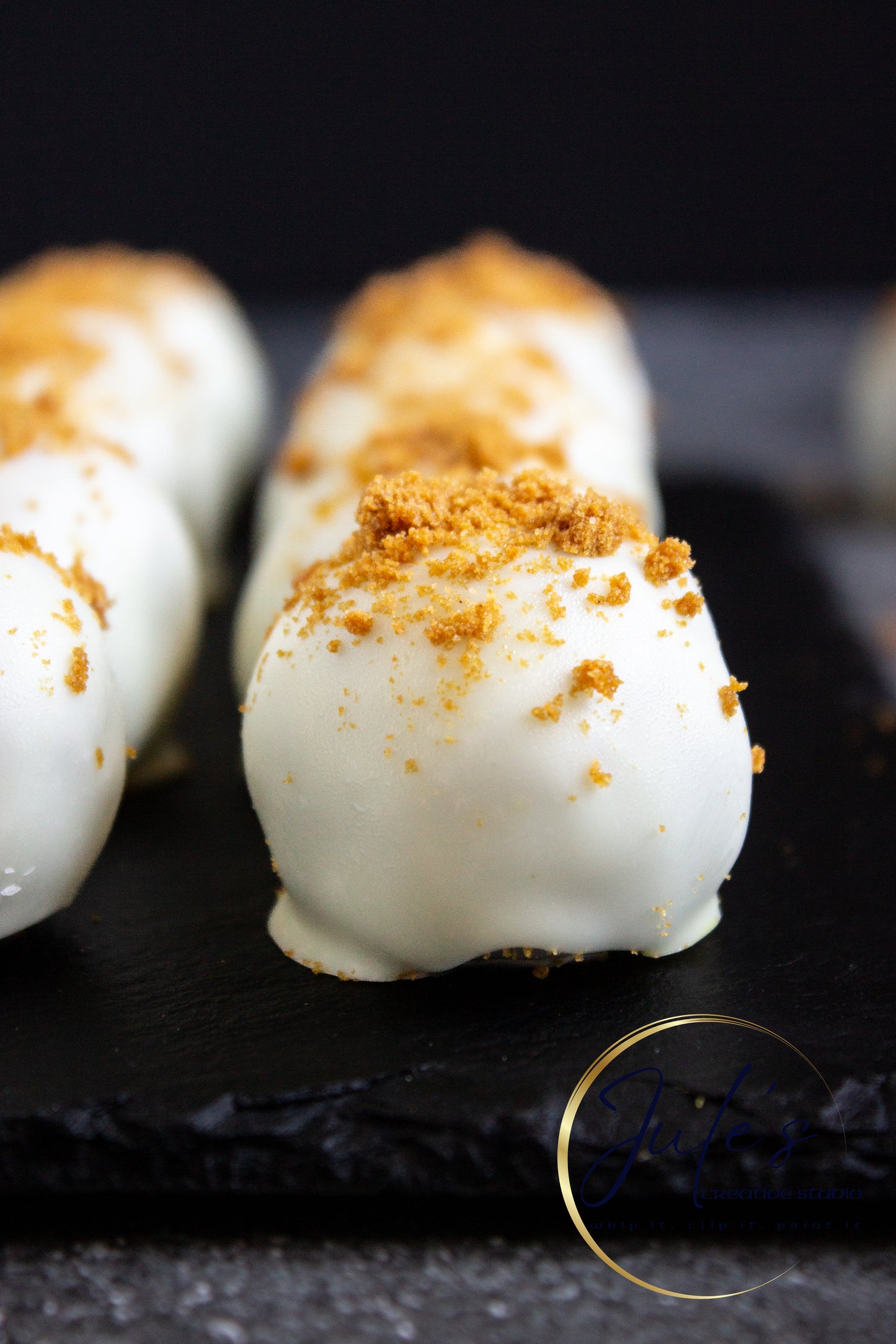 Pumpkin Biscoff Truffles (Set 5)