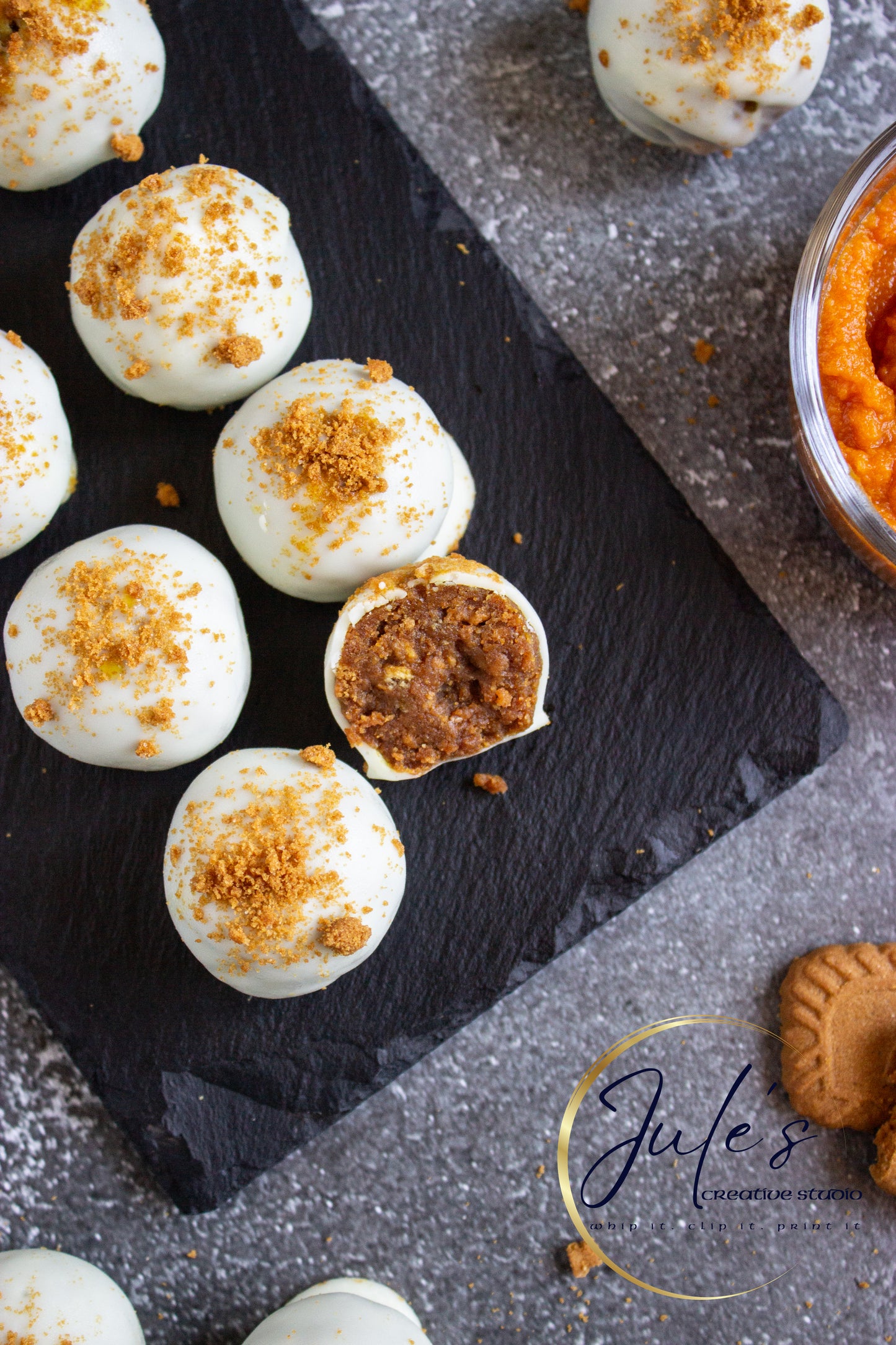 Pumpkin Biscoff Truffles (Set 5)