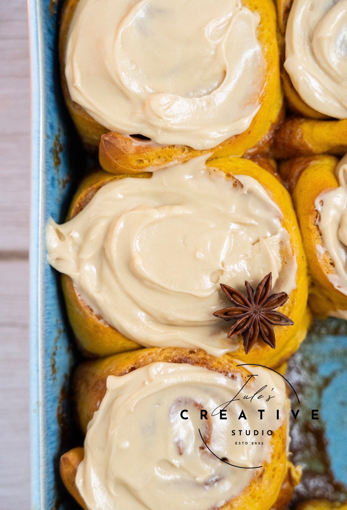 Pumpkin Latte Cinnamon Rolls (Set 1)