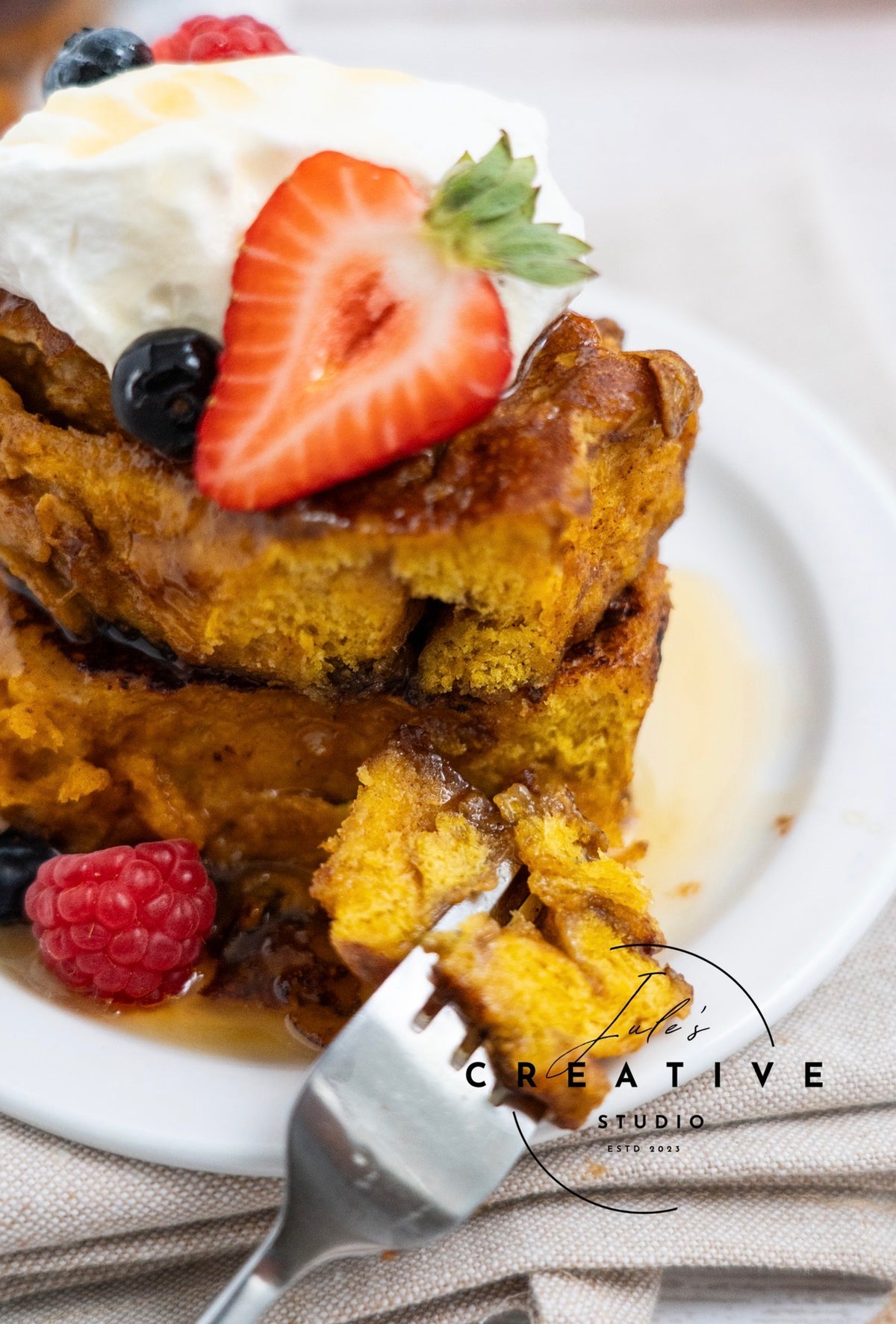Pumpkin Cinnamon Roll French Toast (Set 1)