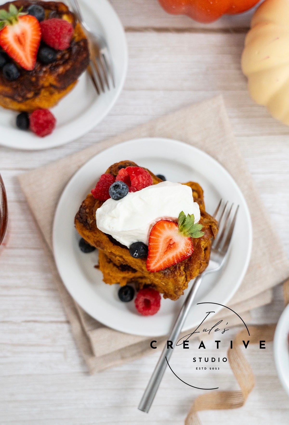 Pumpkin Cinnamon Roll French Toast (Set 1)