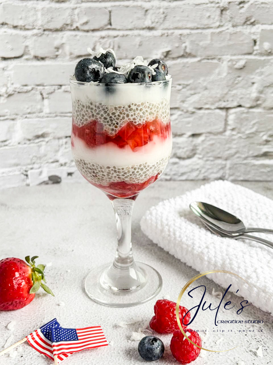 Patriotic Chia Yogurt Parfaits (Set 4)
