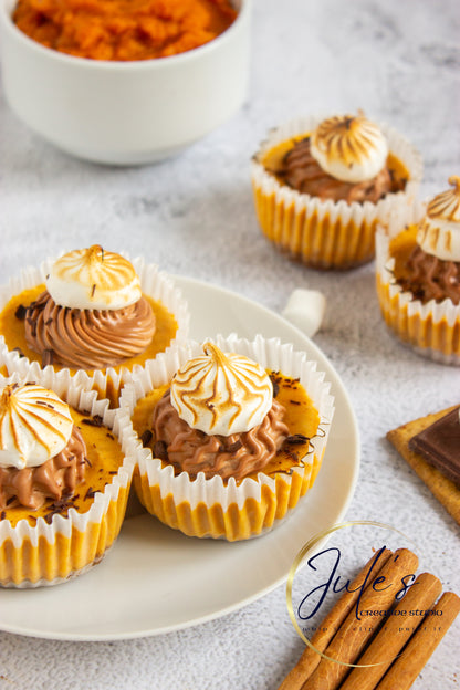 Pumpkin S’more Mini Cheesecakes (Set 4)