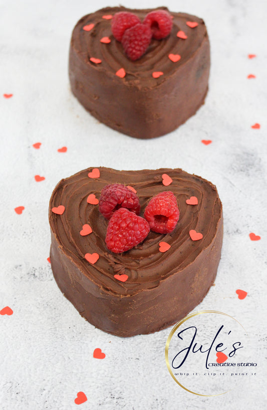 Valentine’s Chocolate Cake (Set 1)