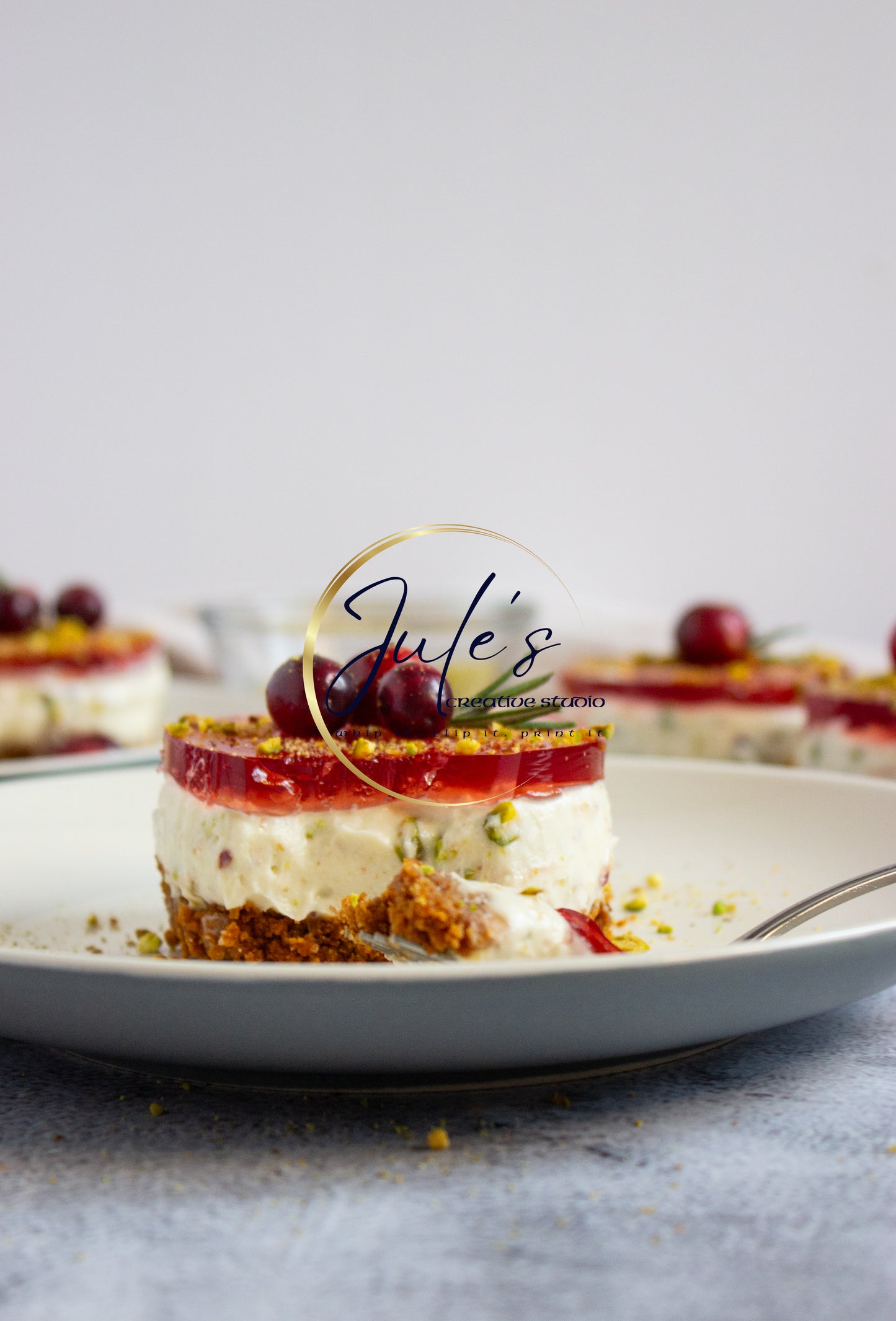 Pistachio Cranberry No-Bake Mini Cheesecakes (Set 4)