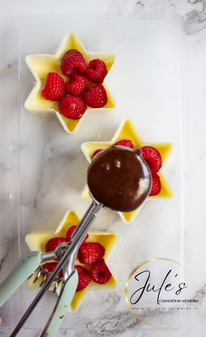 White Chocolate Raspberry Fudge (Set 2)