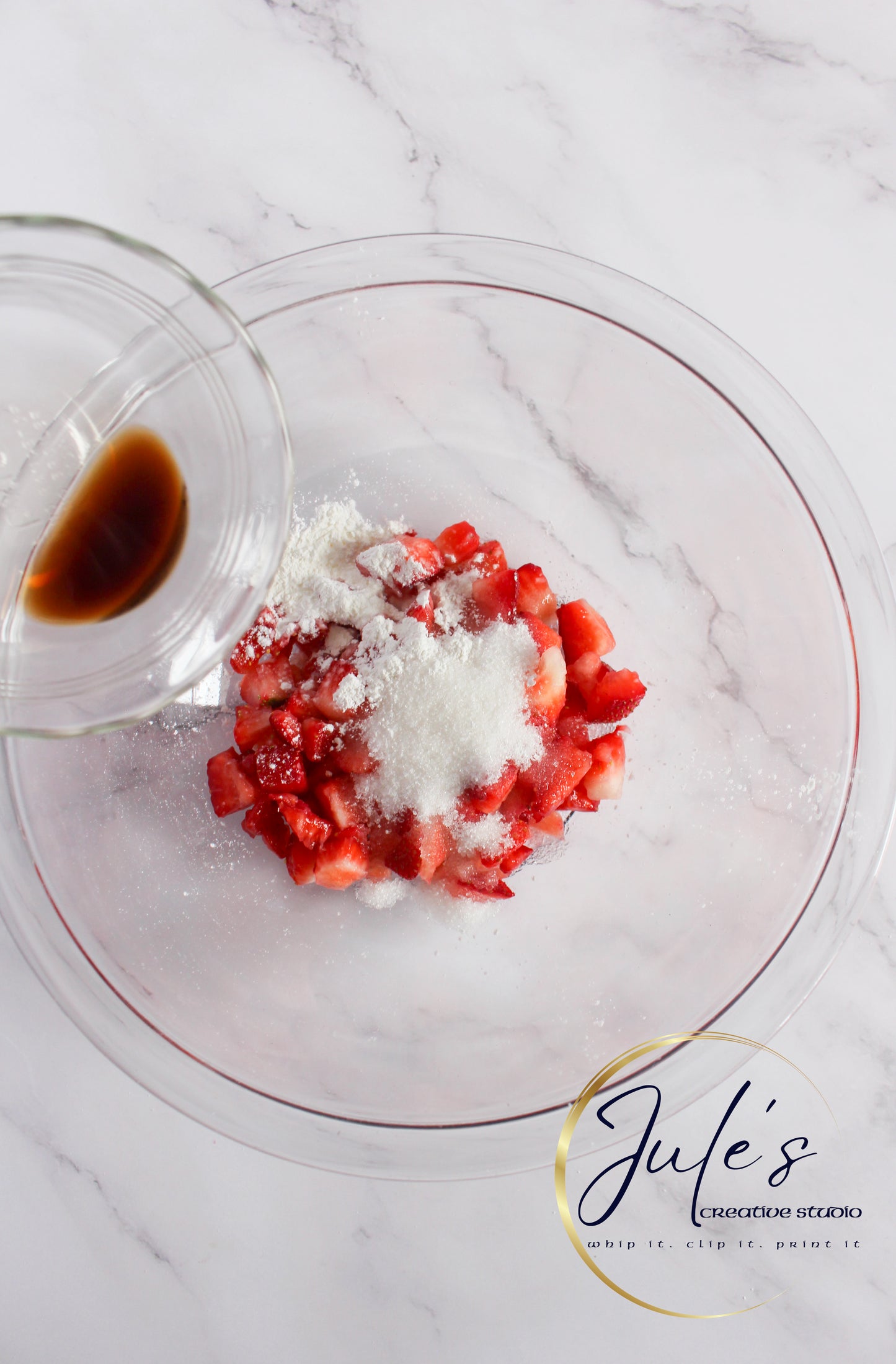 Chocolate Strawberry Pastry Hearts (Exclusive)