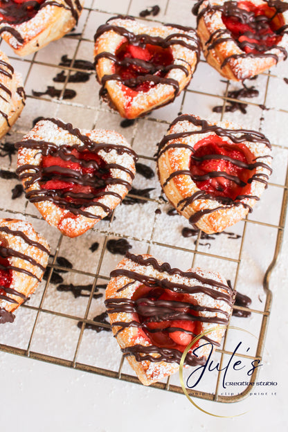 Chocolate Strawberry Pastry Hearts (Exclusive)