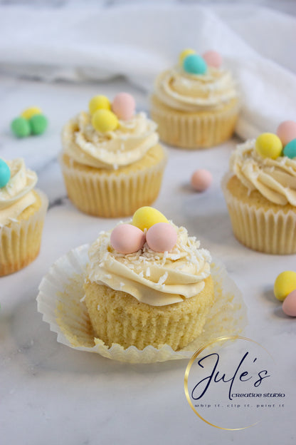 Vanilla Cupcakes with Lemon Curd Filling (Set 1)