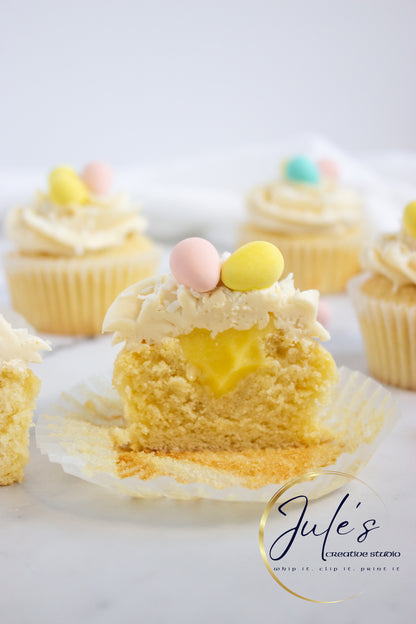 Vanilla Cupcakes with Lemon Curd Filling (Set 1)