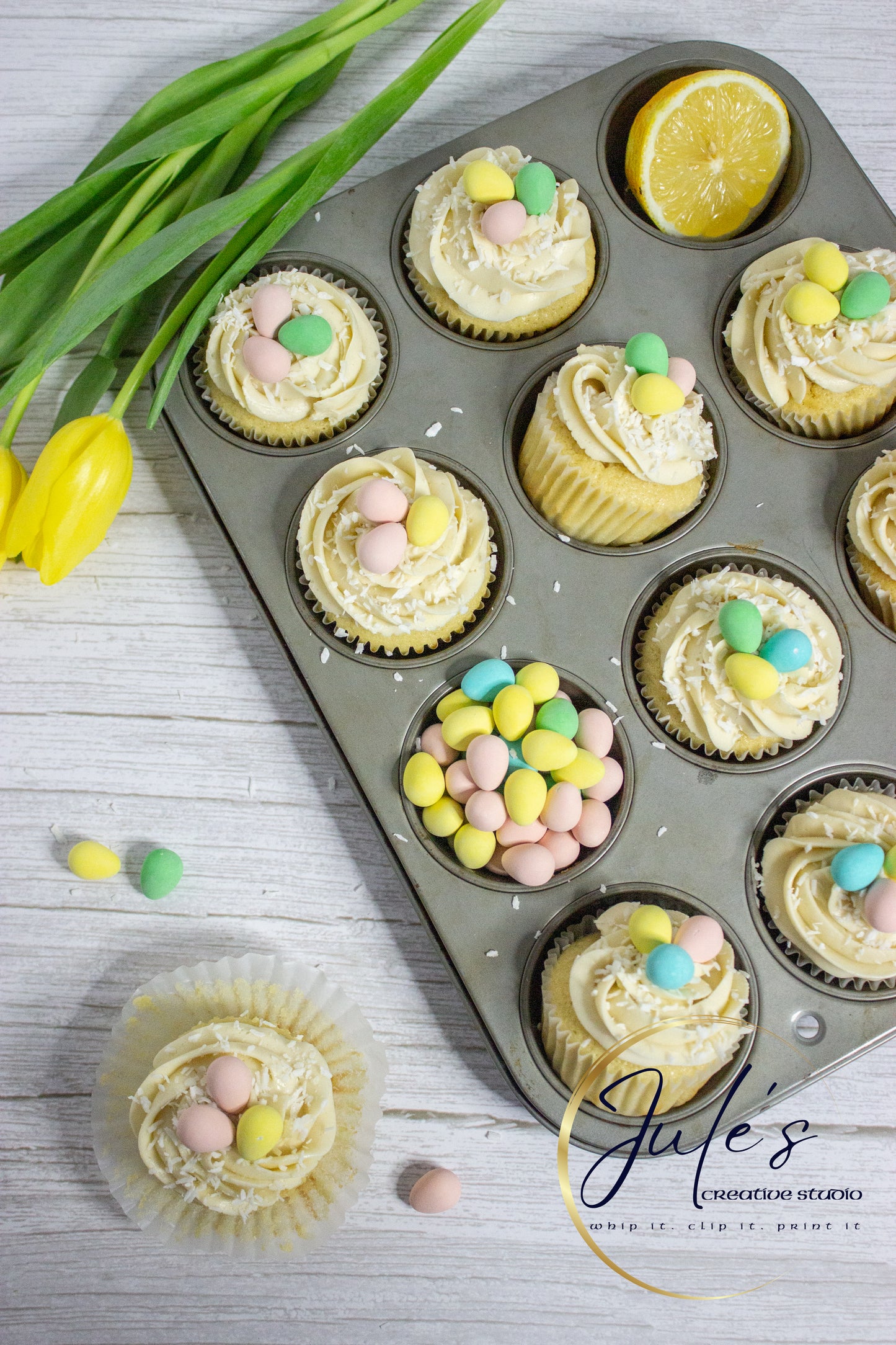 Vanilla Cupcakes with Lemon Curd filling (Set 4)