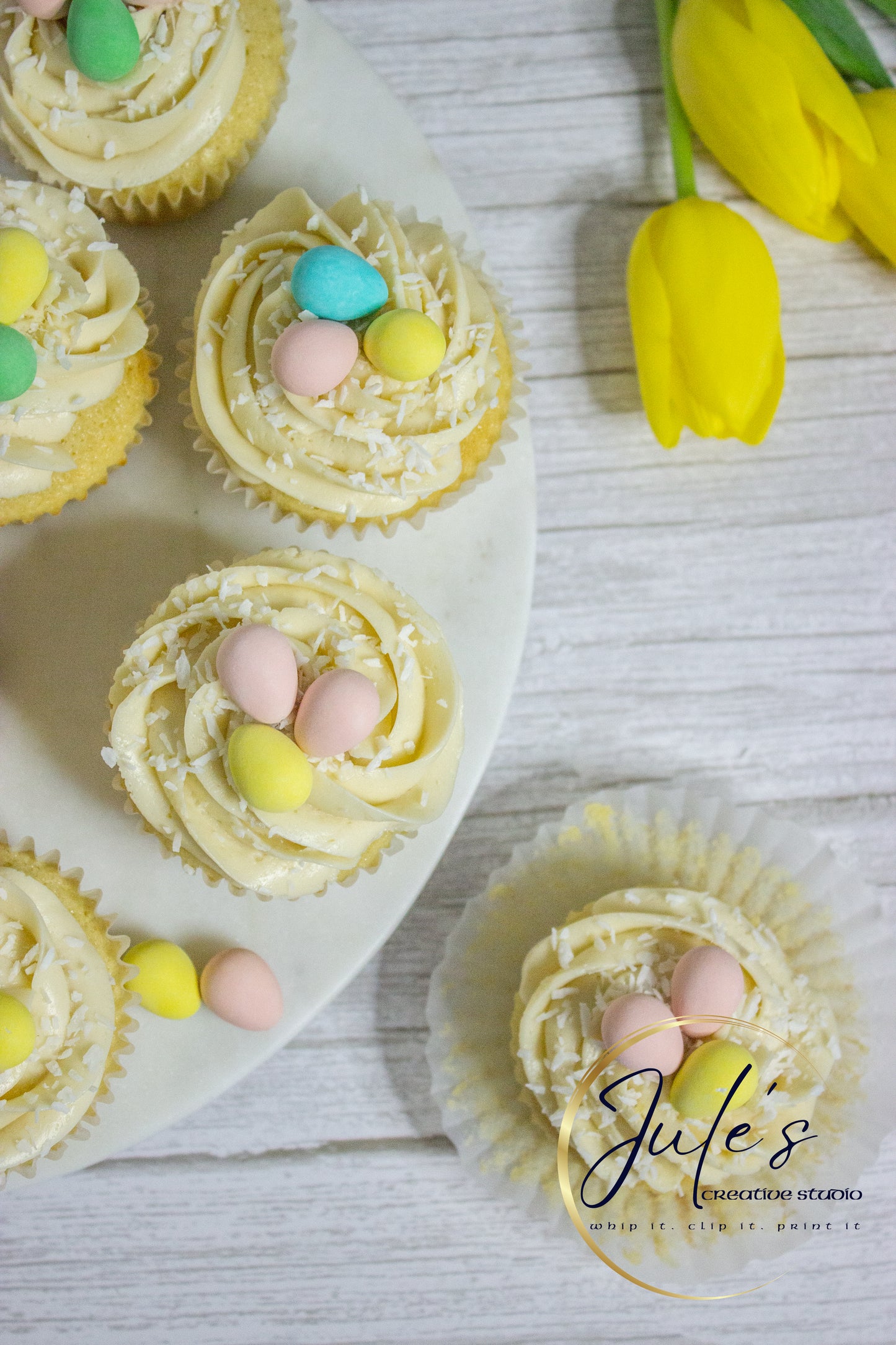 Vanilla Cupcakes with Lemon Curd filling (Set 4)