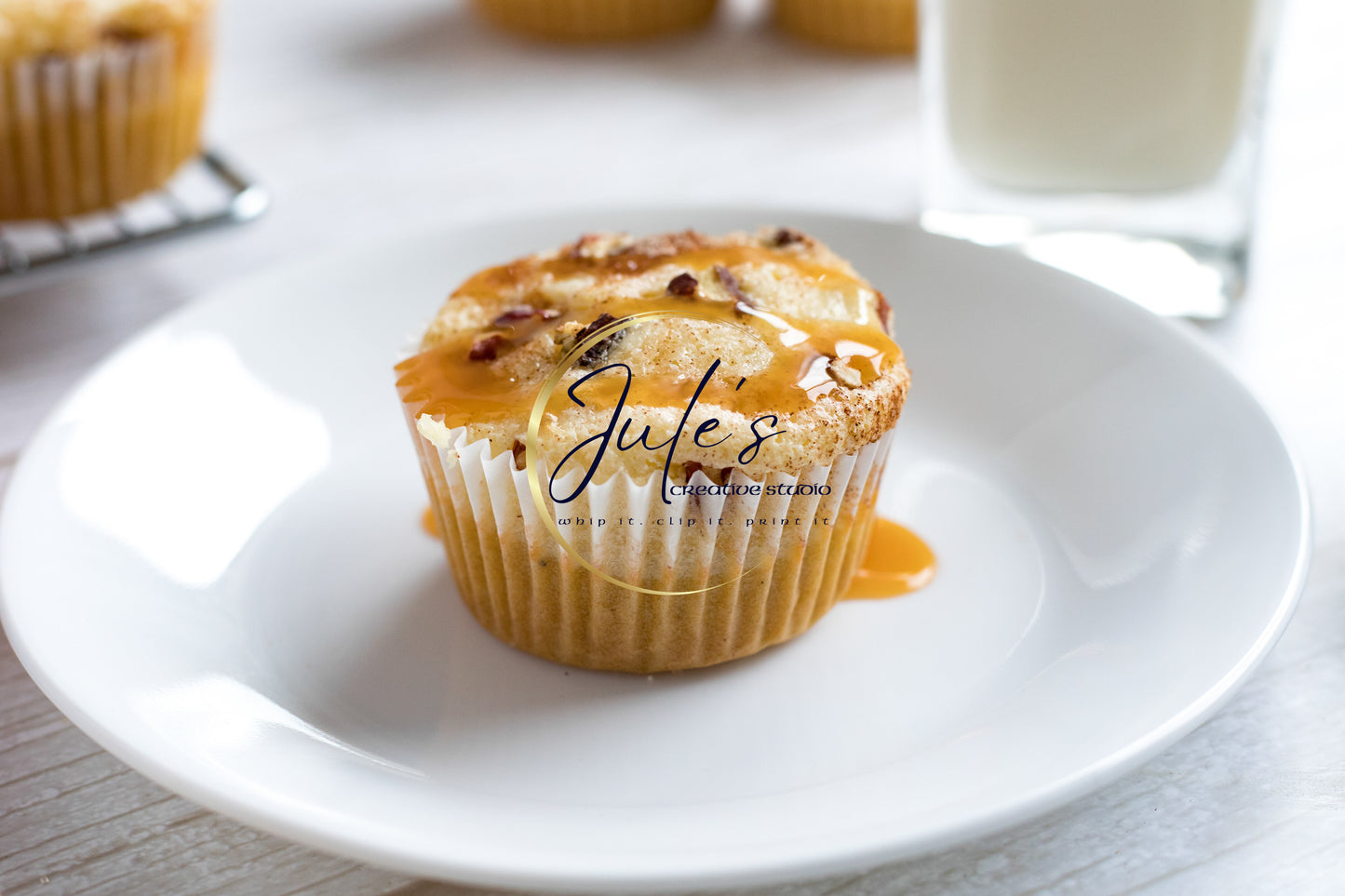 Cinnamon Pecan Cream Cheese Muffins